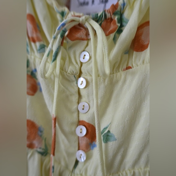 Butter Yellow Romper Size XS Sadie & Sage Orange Blossom Fruit Cottagecore NWOT - Picture 7 of 16
